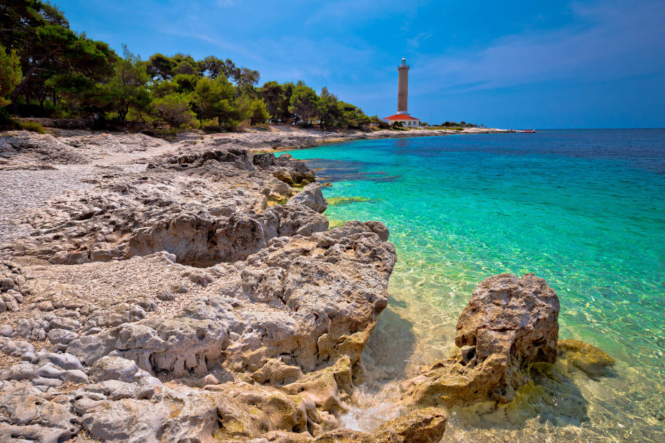 Lighthouse and Magic Islands tour